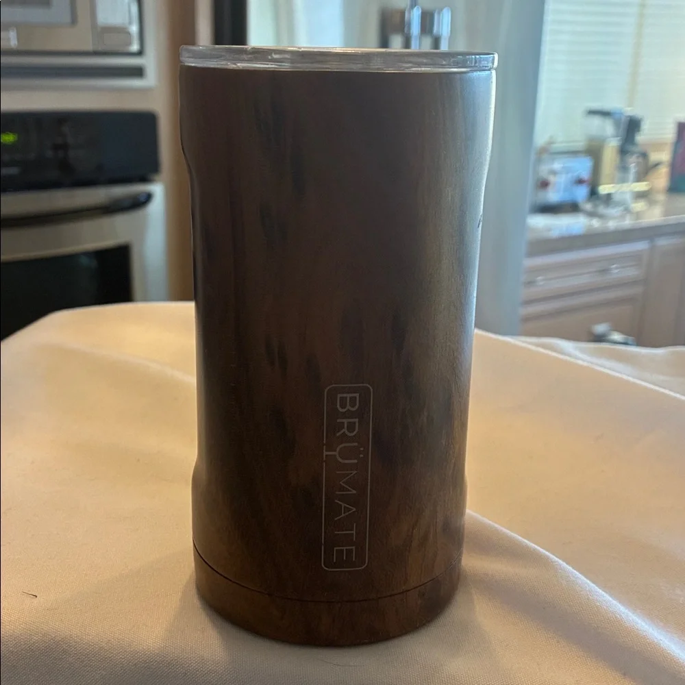 BrüMate Wood Grain Tumbler Insulated Walnut Bottle Cooler in Stylish Wood Grain